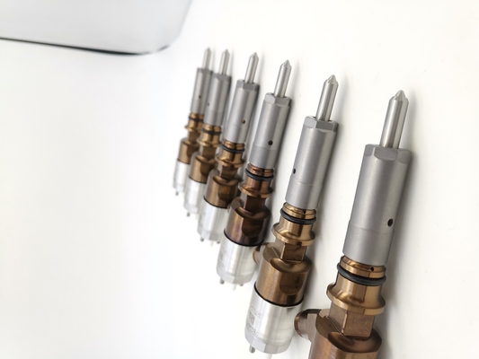 Piezas comunes CAT Fuel Injector 2645A749 del inyector del carril